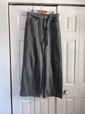 3/$50 ✨ — H&M Wide-Leg Jeans size 4